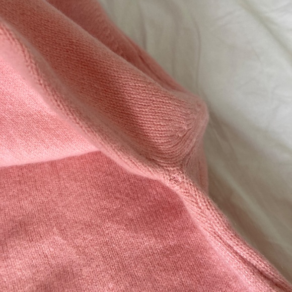 Soft powder pink cashmere sweater Lord & Taylor 2-ply Scottish yarn made in USA - Picture 5 of 7